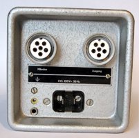 Napaje� NEUMANN N61V - zadn� pohled