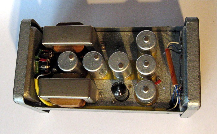 Napaje� NEUMANN UN61 Nr.3484 - rozebran� horn� pohled