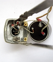 Mikrofon AMP 410 - detail zapojen� astatick�ho transform�toru