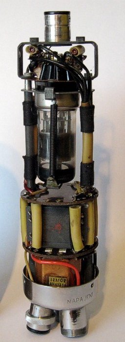 P�edzesilova� TESLA T 513851 sejmut� kryt